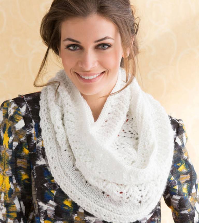 free-pattern-knit-love-this-lacy-cowl.jpg